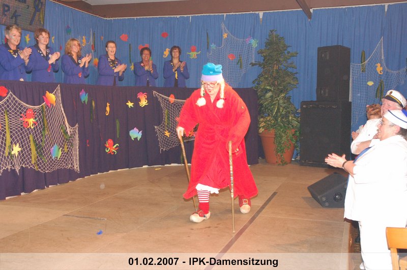 032.jpg