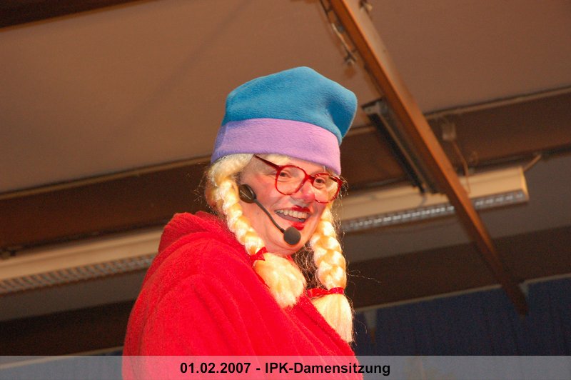 033.jpg
