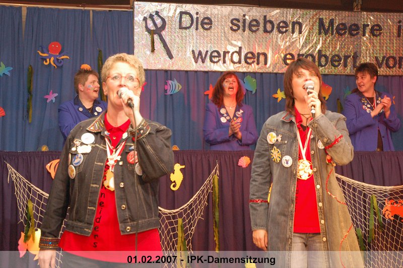 074.jpg