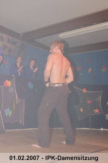 145.jpg
