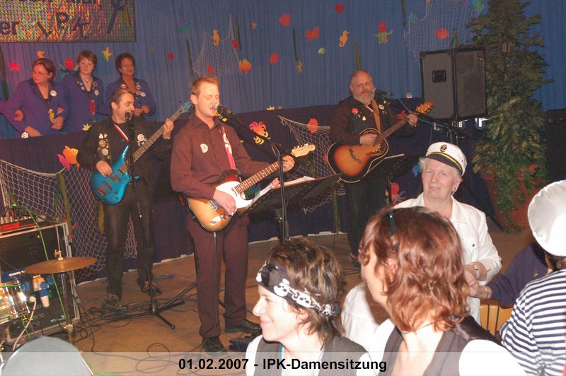 153.jpg