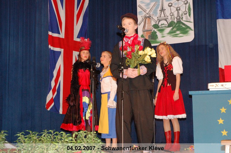 051.jpg