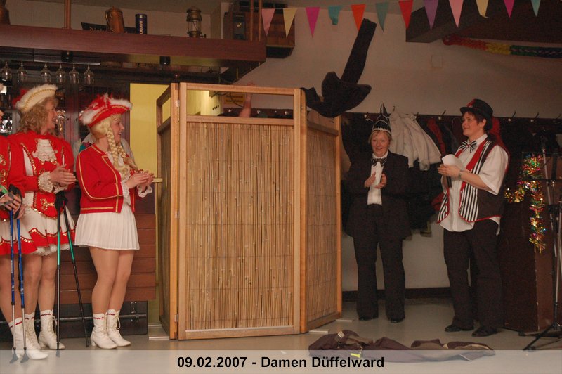 072.jpg