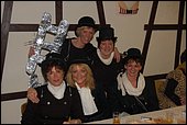 051.jpg