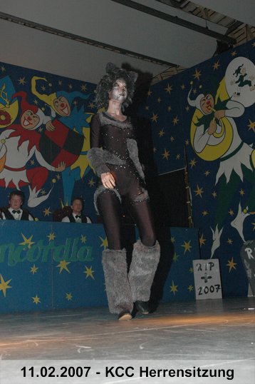071.jpg