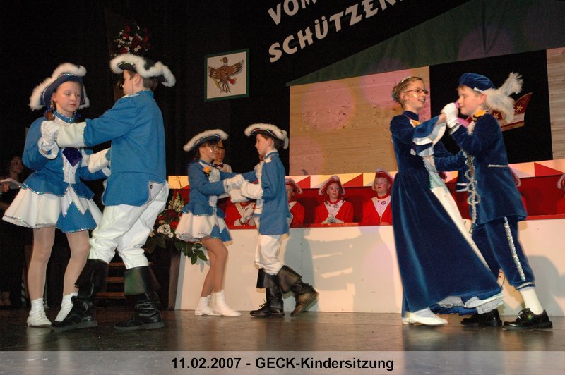050.jpg