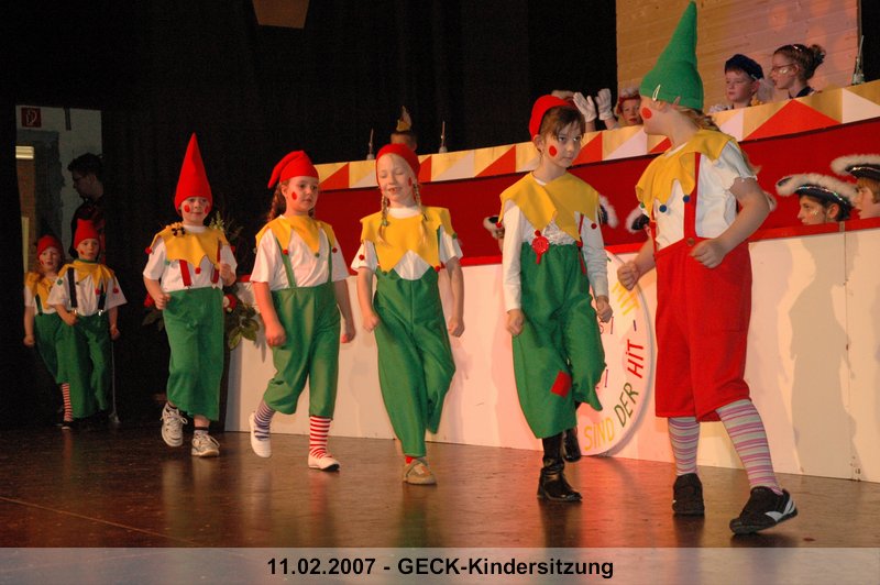 071.jpg