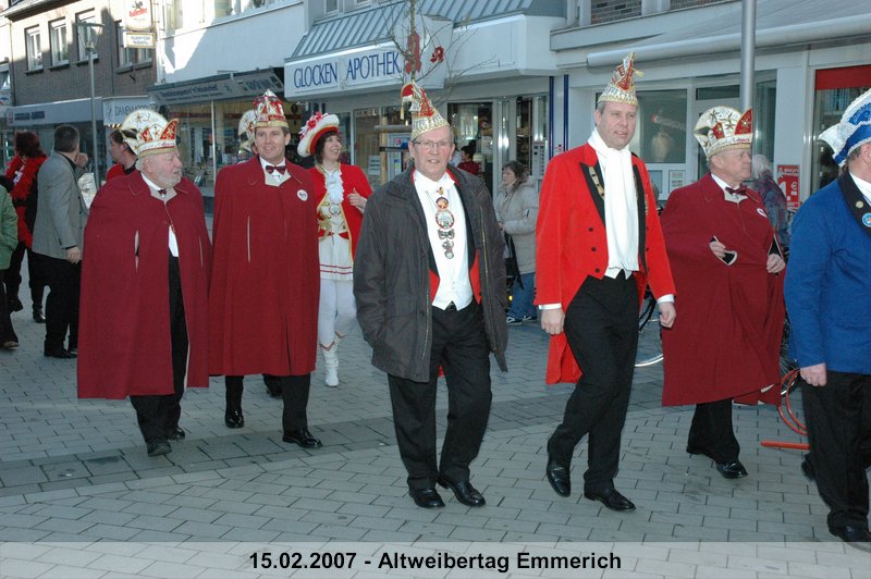 070.jpg