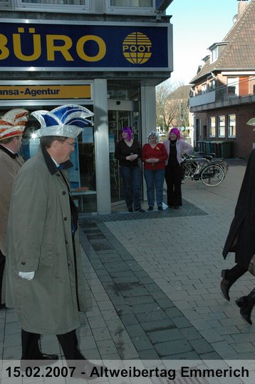 072.jpg
