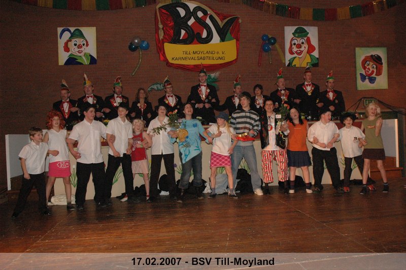 096.jpg
