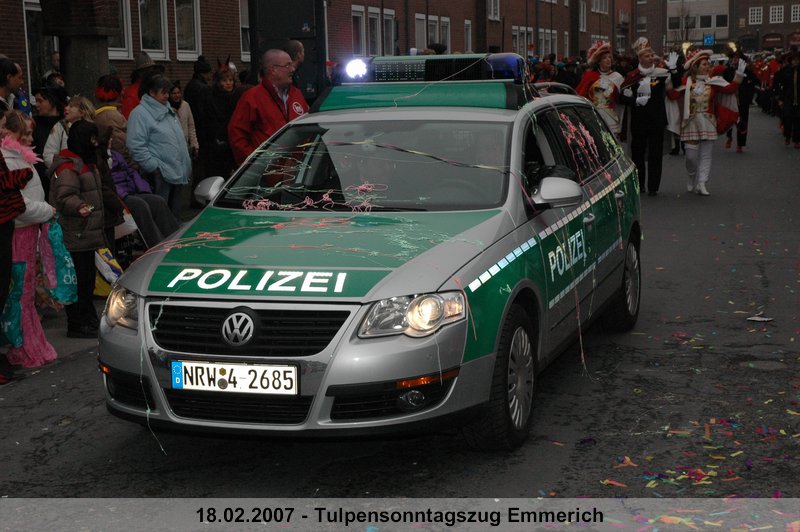 050.jpg