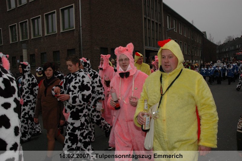 071.jpg