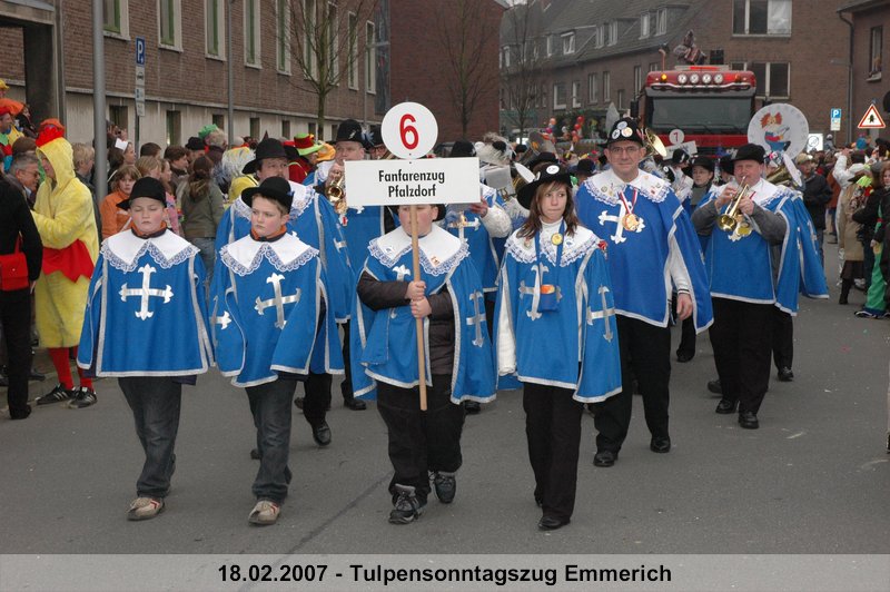 072.jpg
