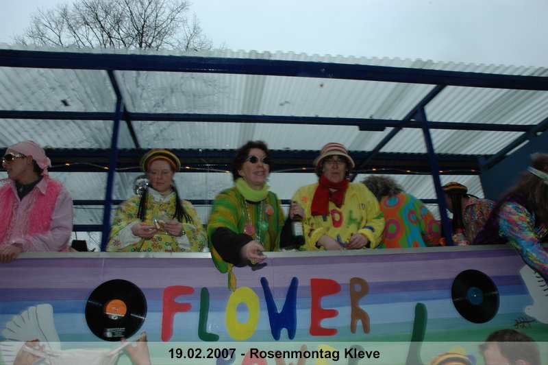 037.jpg