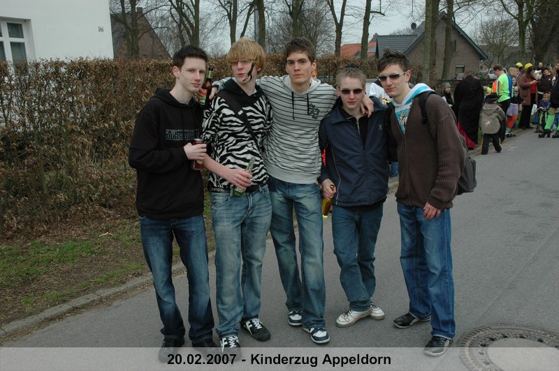 083.jpg