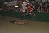 084.jpg
