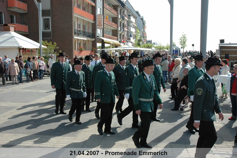 010.jpg