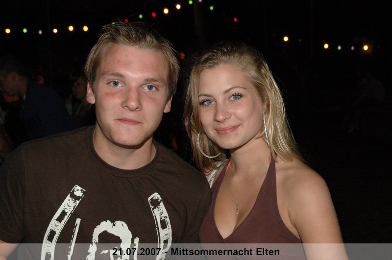 071.jpg