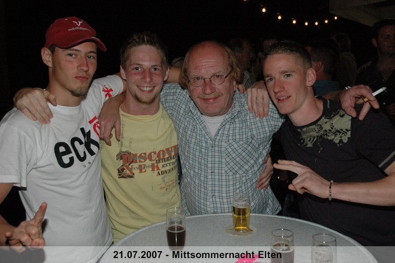 072.jpg