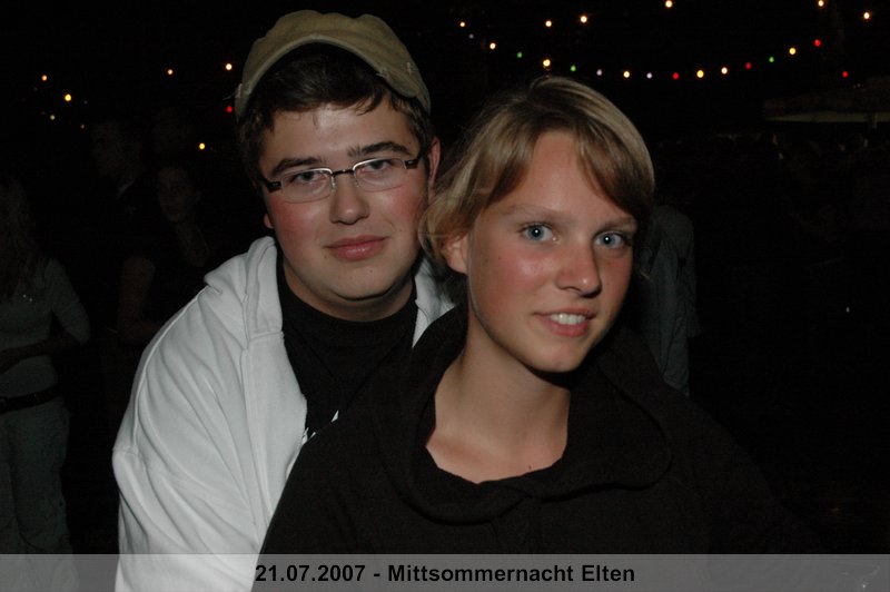 096.jpg