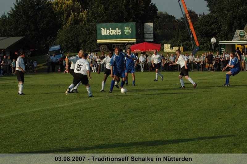 037.jpg