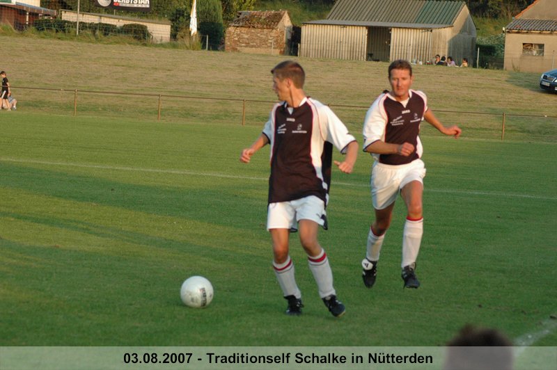070.jpg