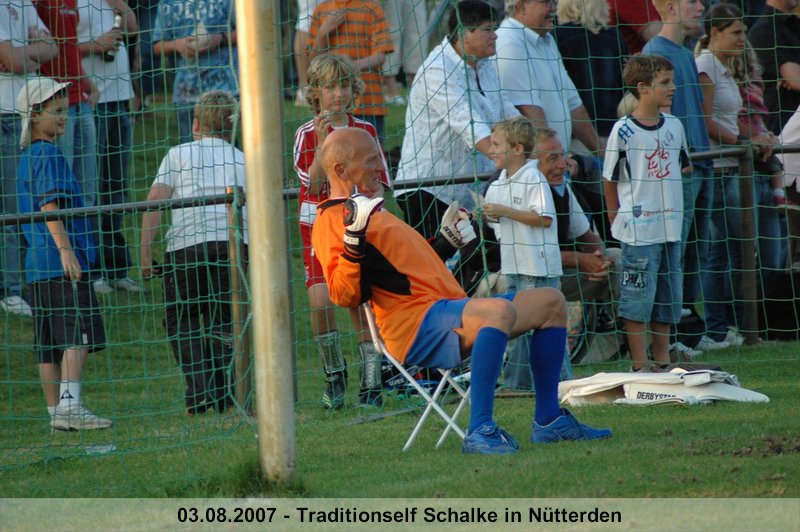 072.jpg