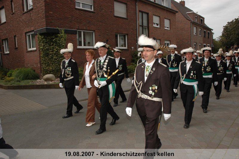 010.jpg
