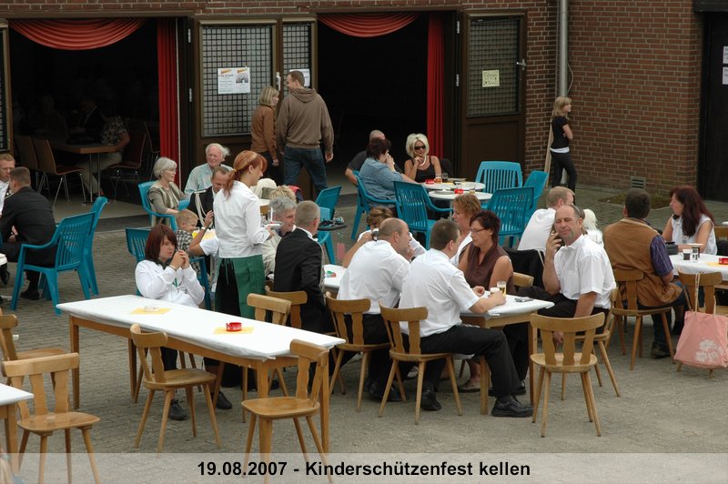 042.jpg