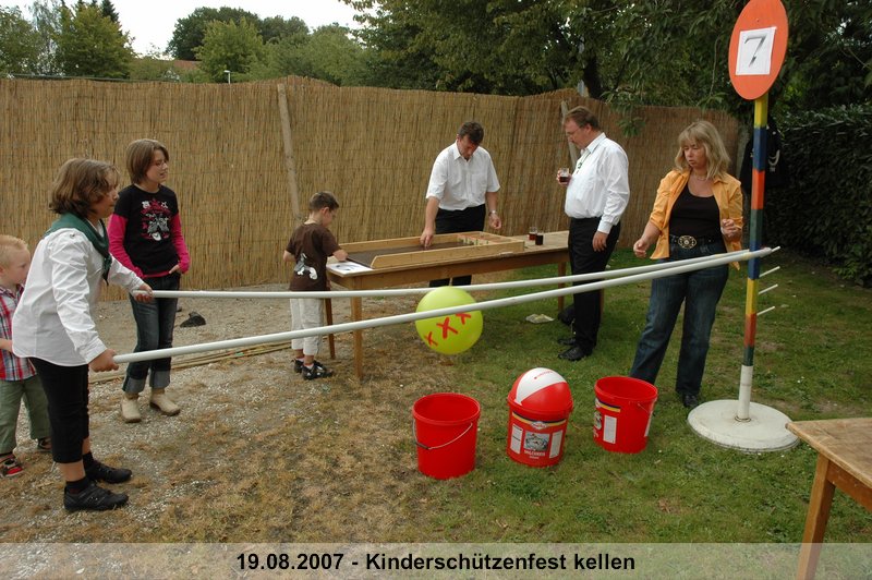 051.jpg