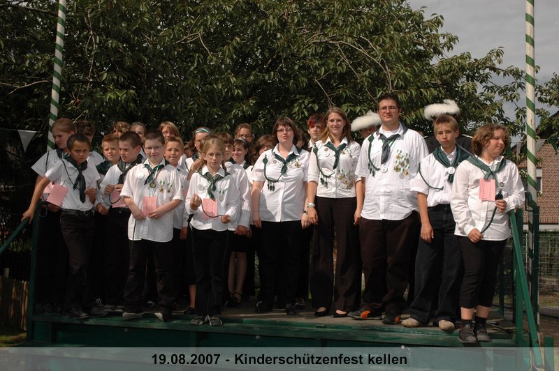 069.jpg