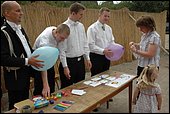 052.jpg