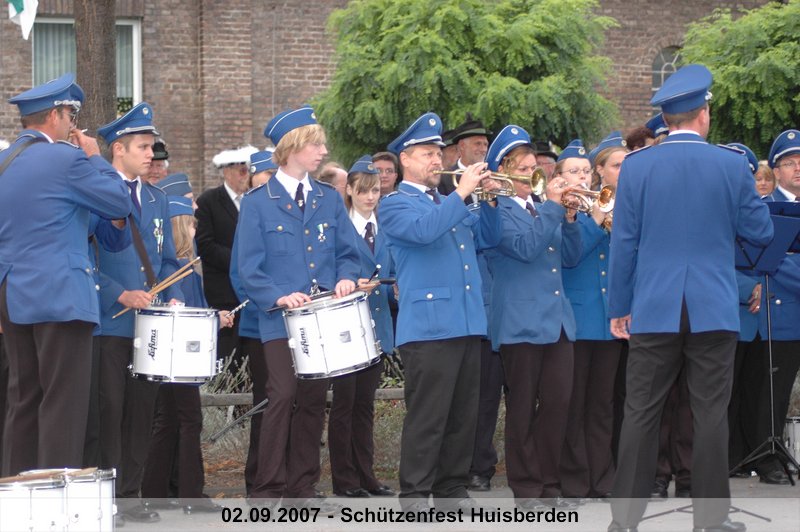 050.jpg