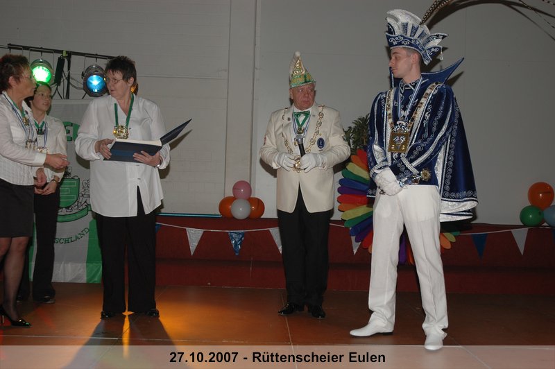 050.jpg